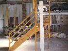escalier en pin vernis realisé pour une rehabilitation sur craponne